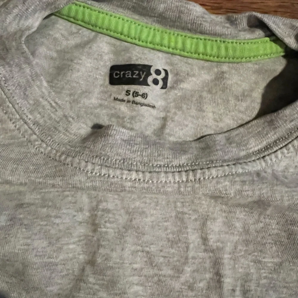 3 Carter’s and crazy 8 boys long sleeve tops size 5-6 - Picture 6 of 8